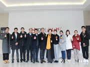 匯明織錦與東華大學(xué)智能+織錦墻材聯(lián)合研發(fā)中心簽約儀式圓滿舉行！