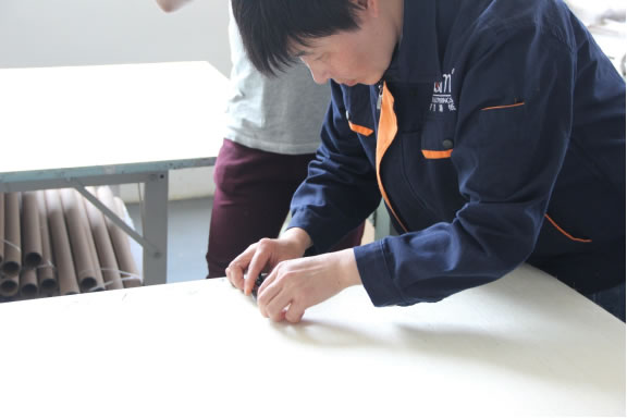 b＆m碧美墻紙產(chǎn)品總監(jiān)楊偉：聚焦天然織物類墻紙，b＆m碧美持續(xù)創(chuàng)新十三年！