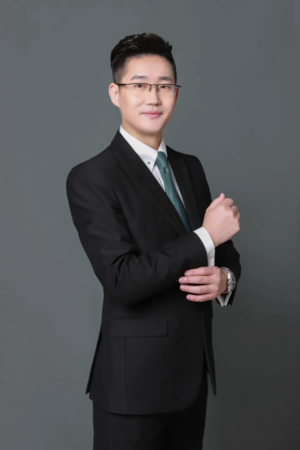 天衣無縫墻布副總經(jīng)理陳星霖專訪