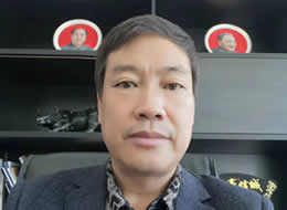 九州彩木門董事長白明善： 重視質(zhì)量，堅持走品牌化發(fā)展道路。